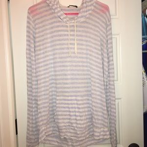 brandy Melville pullover